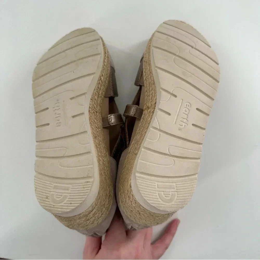 Earth womens platform sandals size 7.5 bronze leather beige suede Espadrilles